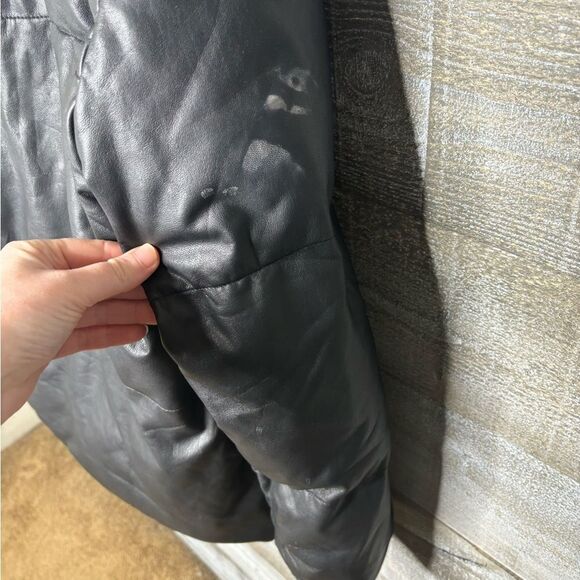 Bagatelle NYC small black oversized faux leather bomber puffer button jacket - Picture 4 of 8